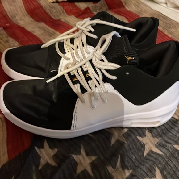 Nike Air shoes - Picture 3 of 7